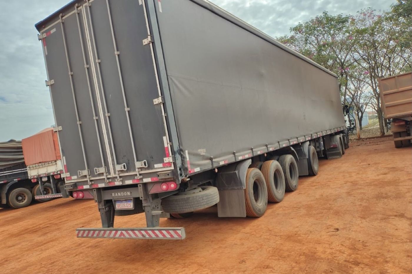 Carreta sider Randon