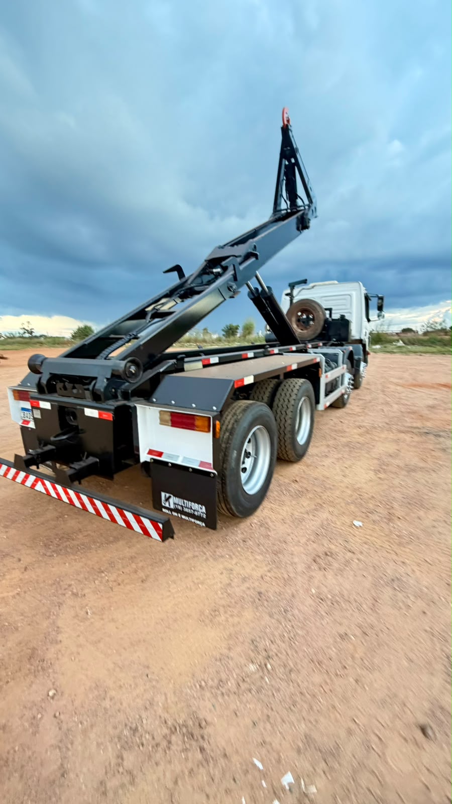 Mercedes-Benz 2430 2016/2016, foto 4 de 5