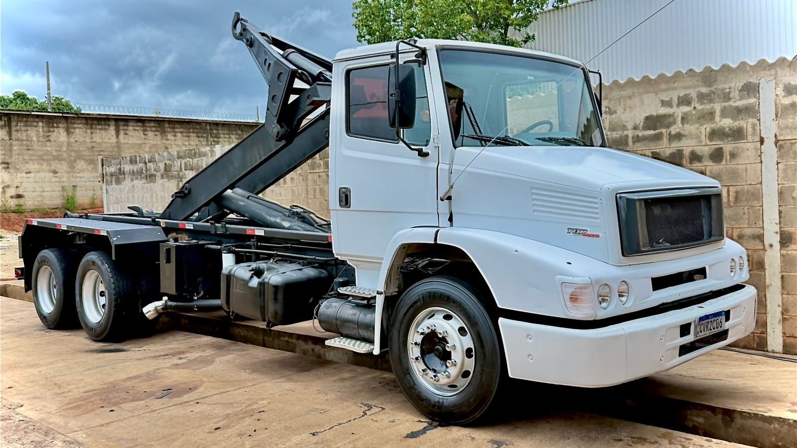 Mercedes-Benz 1620 Rollon On 2001/2001