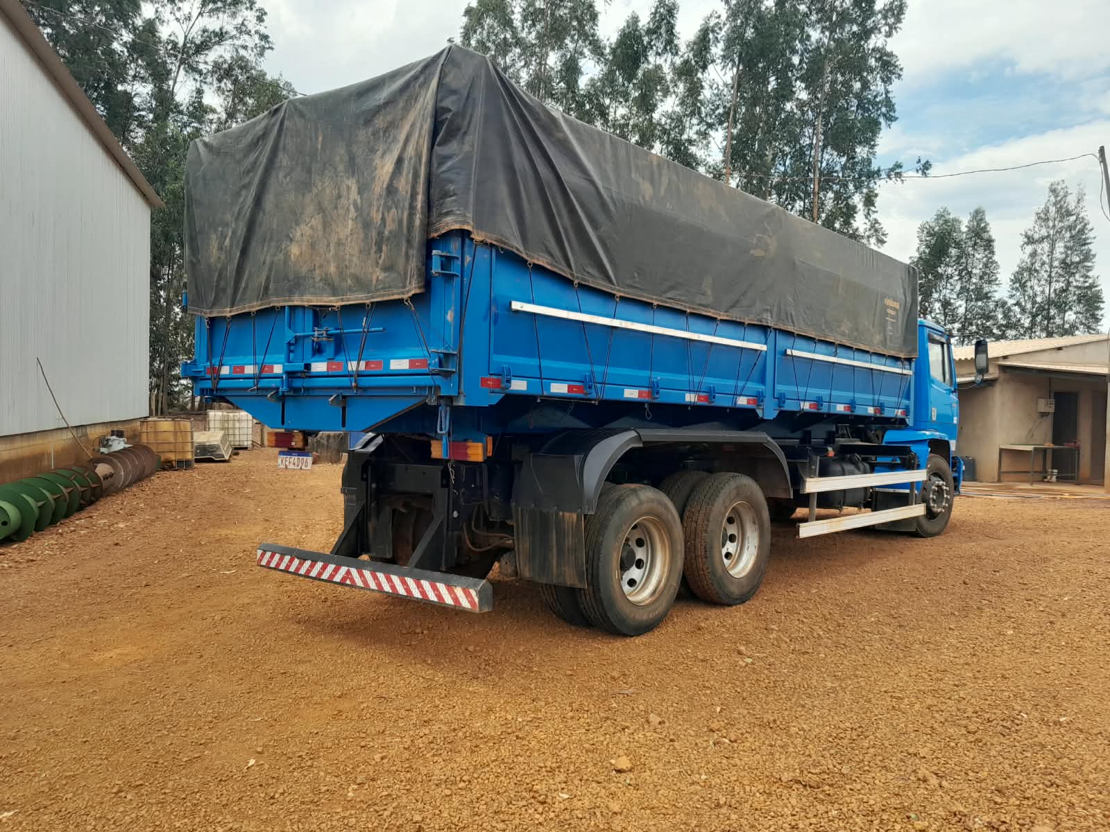 Mercedes-Benz 1720 2001/2001, foto 7 de 12