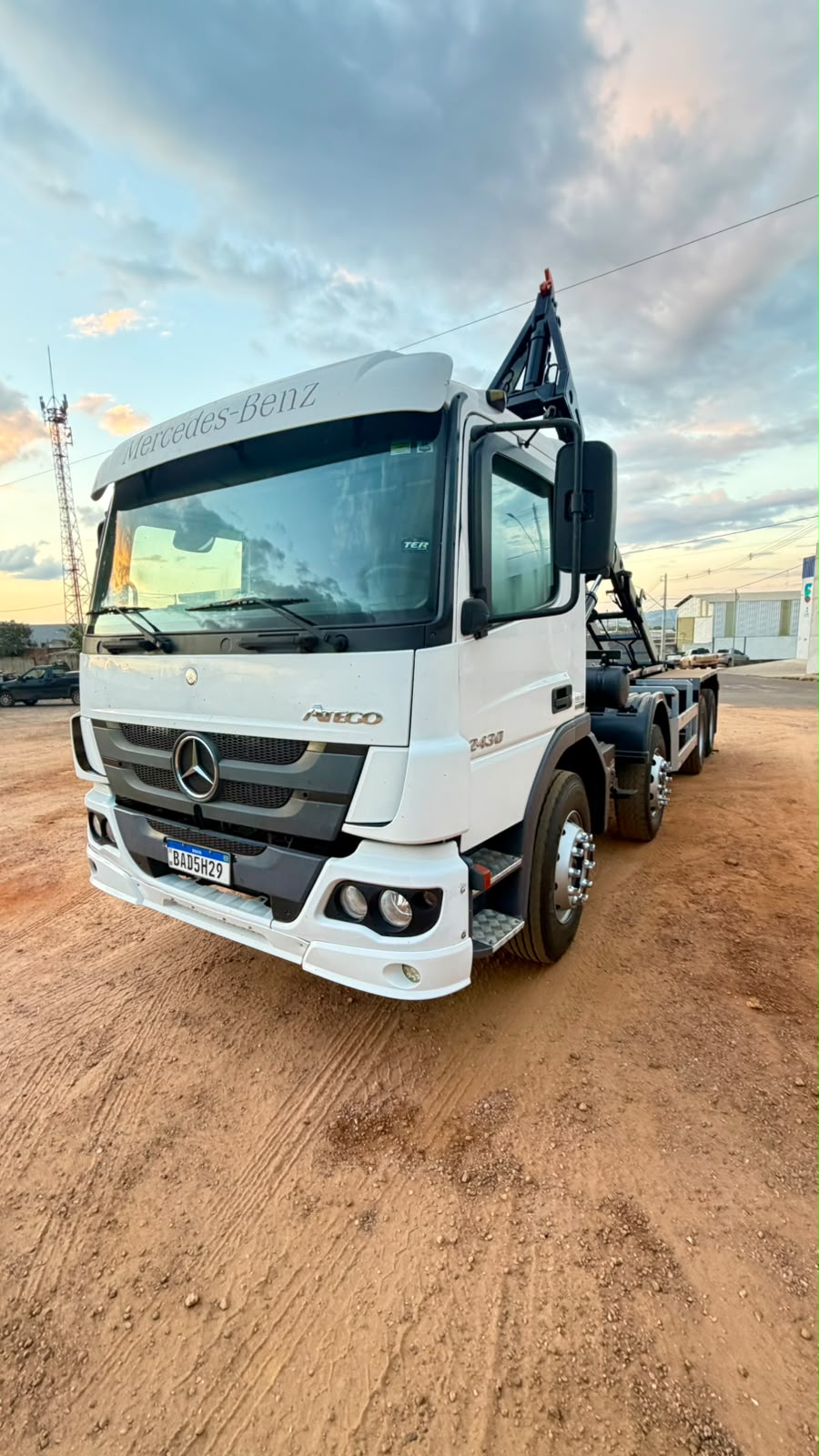 Mercedes-Benz 2430 2016/2016, foto 2 de 5
