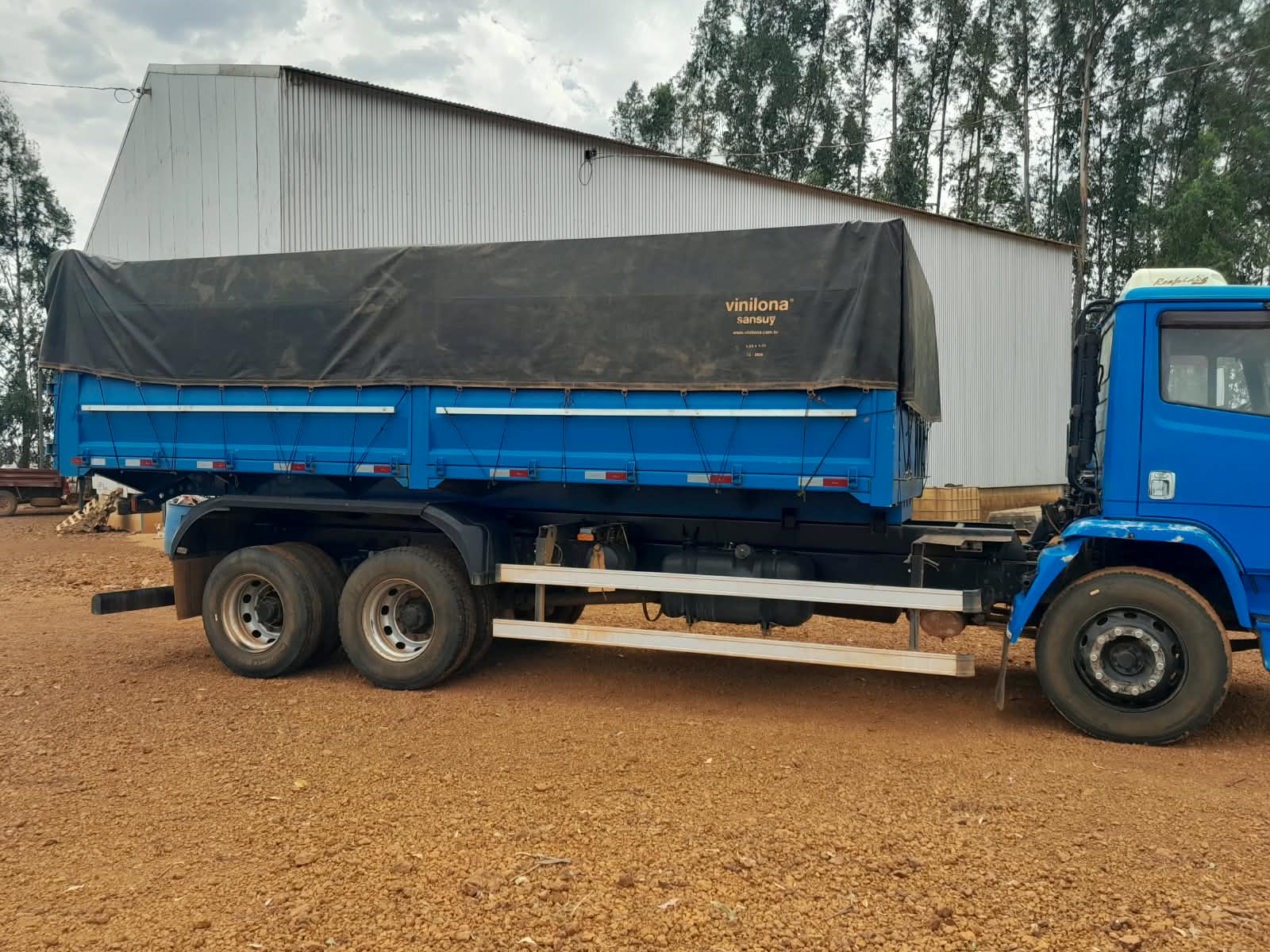 Mercedes-Benz 1720 2001/2001, foto 9 de 12