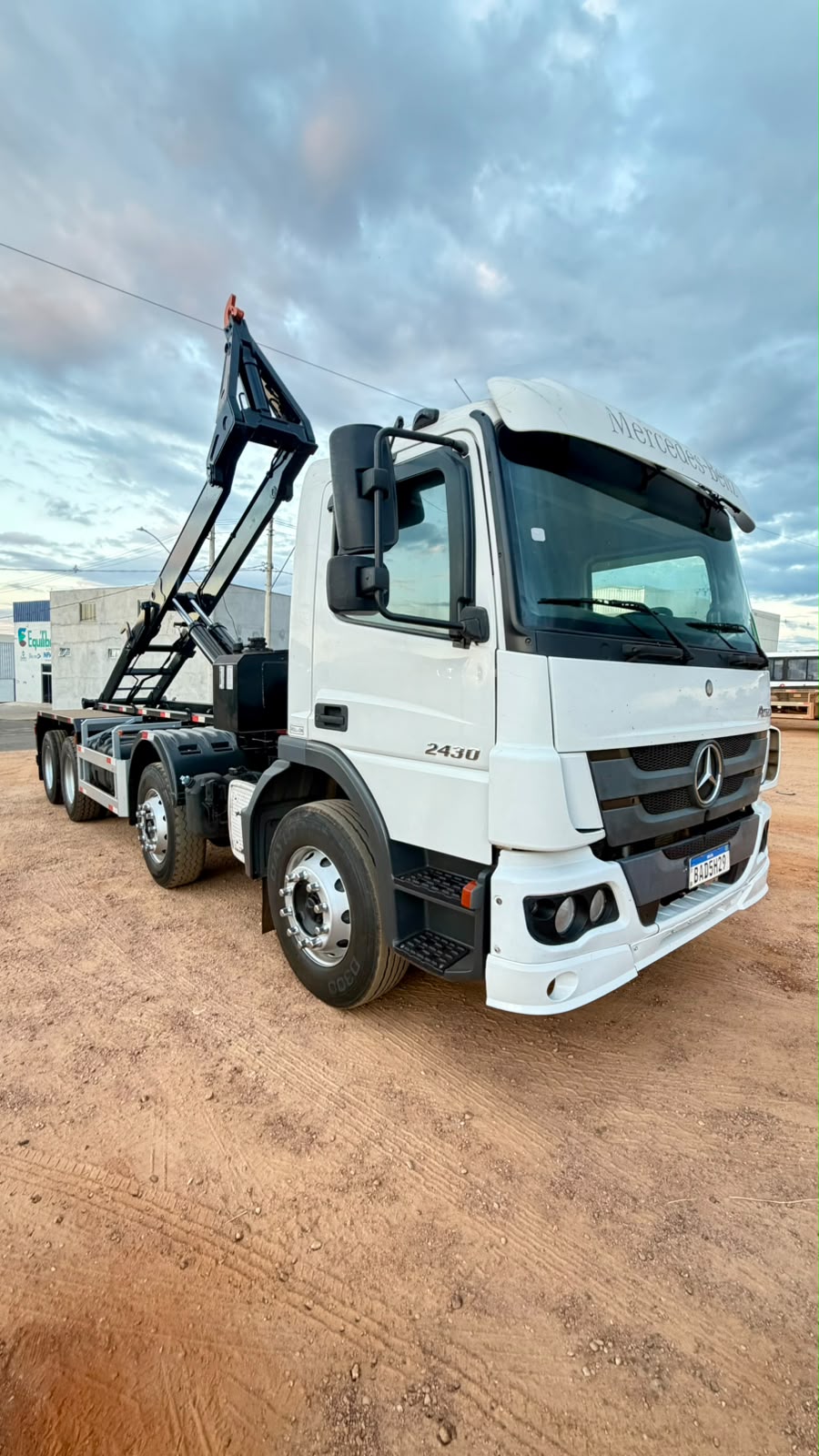 Mercedes-Benz 2430 2016/2016
